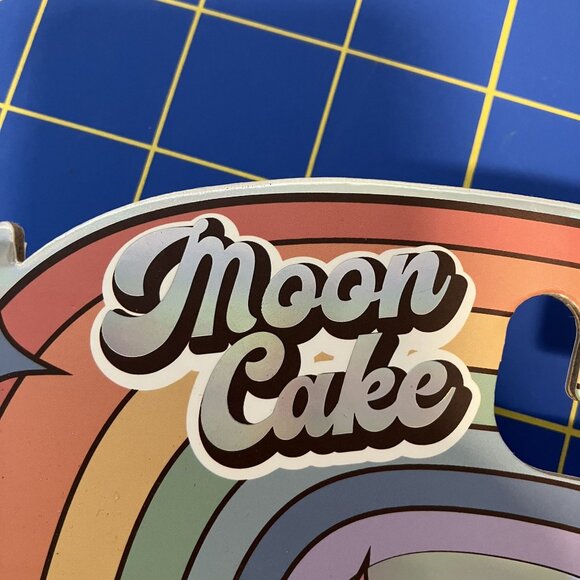 Moon Cake NWT Cream Happy Face Flower Fuzzy Slippers and Socks Set Sz 5/6 - Picture 3 of 9